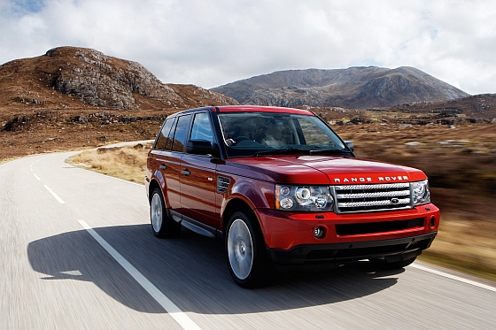 Wegen Bremsproblemen auf dem Weg in die Werkstatt: Der Range Rover Sport (Foto: Land Rover)