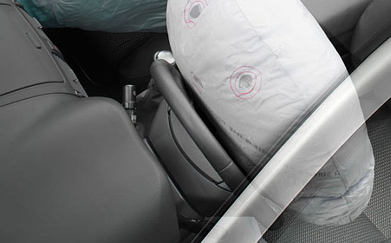 Airbag-Rückruf: Mögliche Fehlauslösungen bei Produkten des Zulieferers Takata haben eine weltweite Aktion bei japanischen Herstellern ausgelöst. (Foto: Toyota)