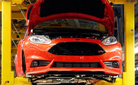 Rückruf: Beim Ford Fiesta muss das Glühkerzen-Steuerungsmodul im Motorraum ausgetauscht werden. (Foto: Ford)