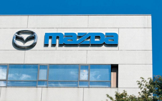 1,66 Millionen Mazda müssen in die Werkstatt, weil der Gasgenerator des Beifahrerairbags getauscht werden muss. (Foto: Mazda)