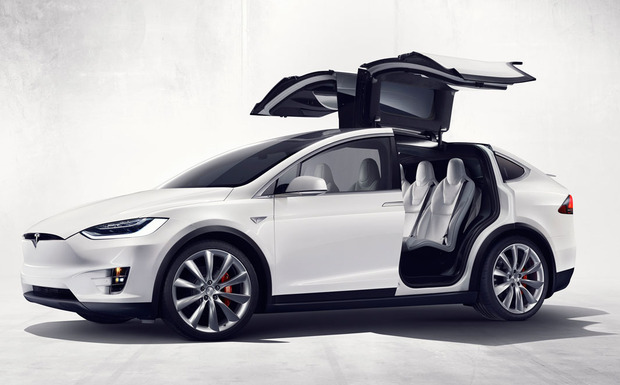 Der in den USA frisch gestartete Tesla Model X muss in die Werkstatt. (Foto: Tesla)