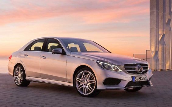 Gleich zehn Modellreihen ruft Mercedes in die Werkstätten, darunter auch die E-Klasse. (Foto: Mercedes-Benz)