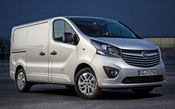 Eine fehlerhafte Verschraubung am hinteren Panhard-Stab kann beim Opel Vivaro zu unsicheren Fahrzuständen führen. (Foto: Opel)