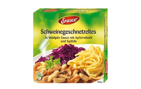 Kann Glassplitter enthalten: erasco Schweinegeschnetzeltes in Waldpilz-Sauce mit Apfelrotkohl und Spätzle. (Foto: Continental Foods)