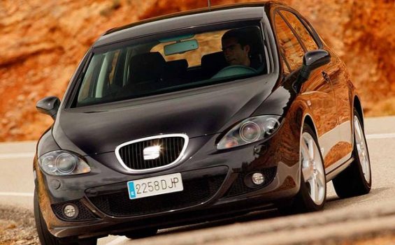 Auch bei Seat gibt es Probleme mit dem ABS-/ESP-Steuergerät. Hier im Bild der SEAT Leon von 2006. (Foto: SEAT)