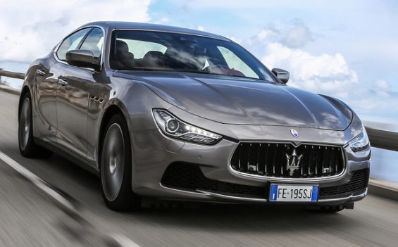 Die Maserati-Modelle Ghibli (Bild), Levante und Quattroporte müssen zurück in die Werkstatt. (Foto: Maserati)