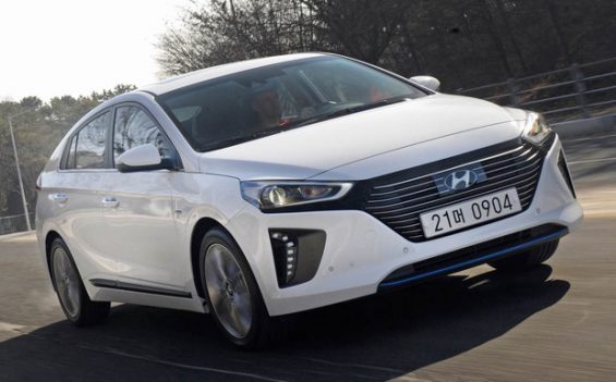 Wegen möglicher Brandgefahr rufen Kia und Hyundai die Modelle Niro und Ioniq (Bild) zurück. ( Foto: Hyundai)