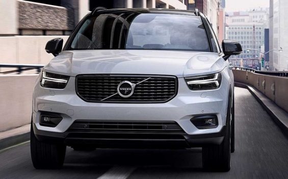 Eine möglicherweise falsch gestanzte Niete zwingt Volvo zum Rückruf des XC40 (Foto: Volvo)